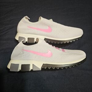 Nike Women's Athletic Shoes in White And Pink